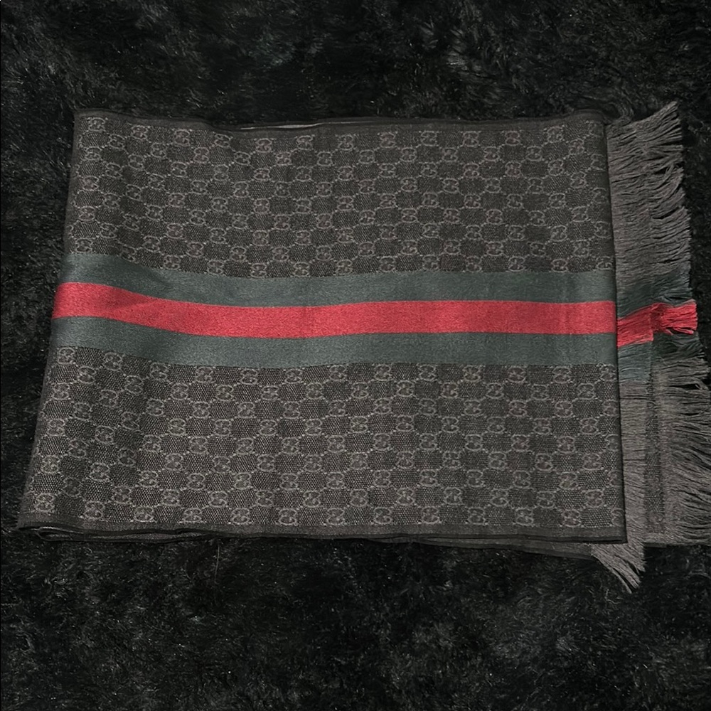 Gucci Gray Patterned Scarf with Red and Green Stripe